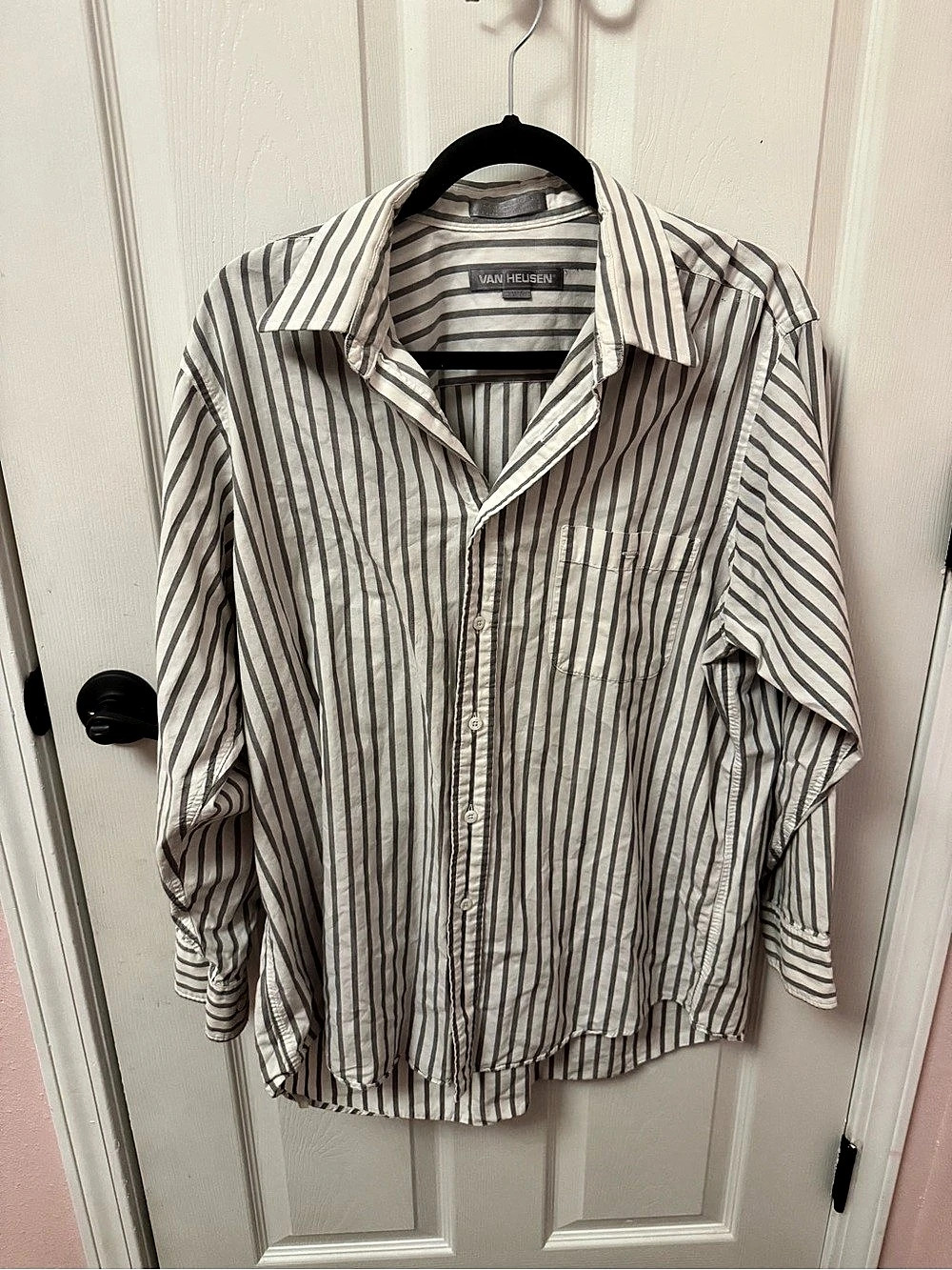 Van Heusen White & Gray Striped Button Down Long Sleeve Shirt - Men’s Large